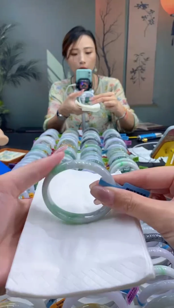 未镶嵌手镯翡翠000039492