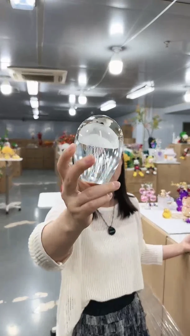 花间集水晶琉璃摆设    水母