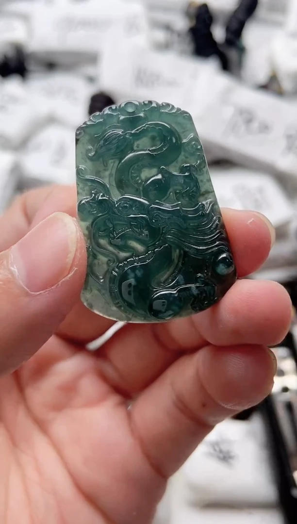 翡翠未镶嵌颈饰88888888888