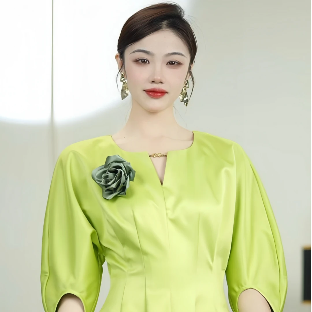 芈莱尤优——新款【维纳斯之吻】灯笼袖收腰连衣裙L25-5375-2