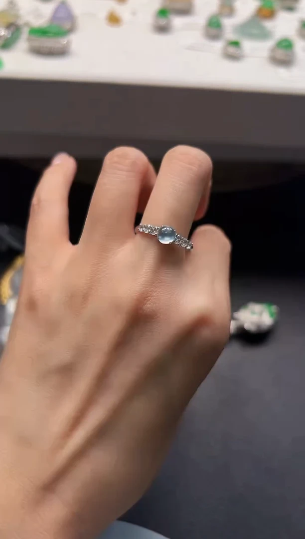 18K金镶嵌戒指翡翠KHF1122-059