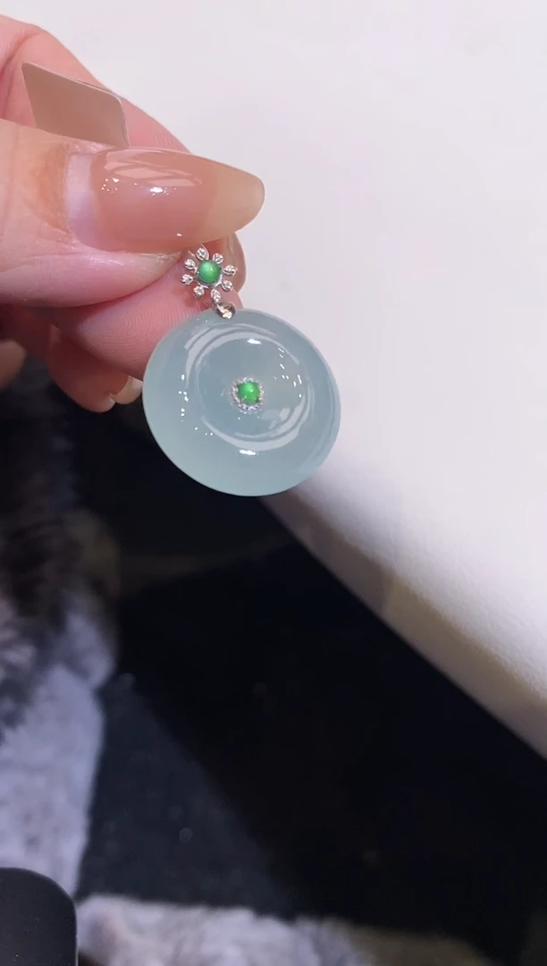 吊坠(不含链)18K金镶嵌翡翠平安扣