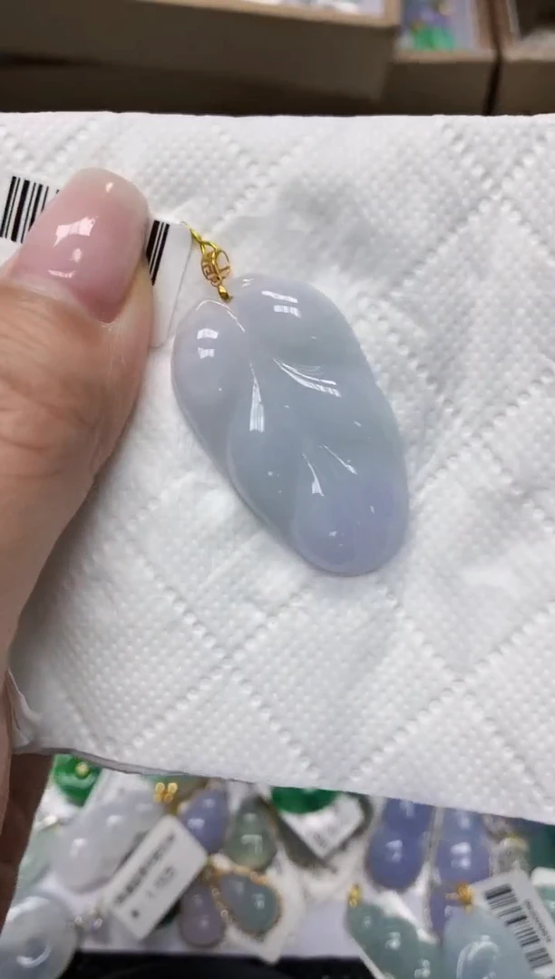 颈饰18K金镶嵌翡翠1111