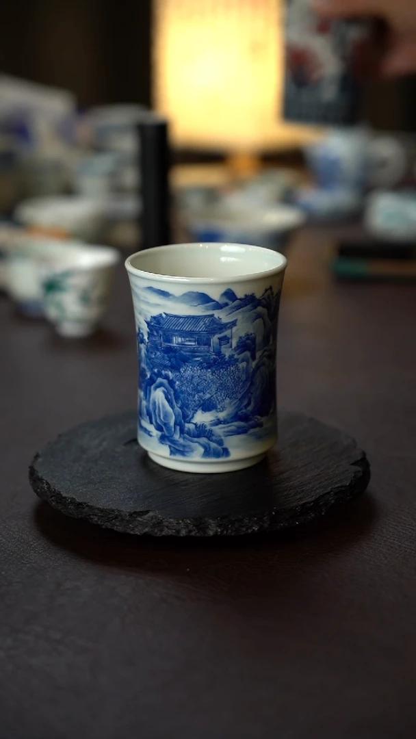 全手绘青花山水楼阁大主人杯