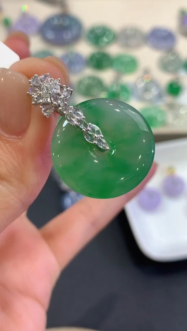 吊坠(不含链)18K金镶嵌翡翠a99