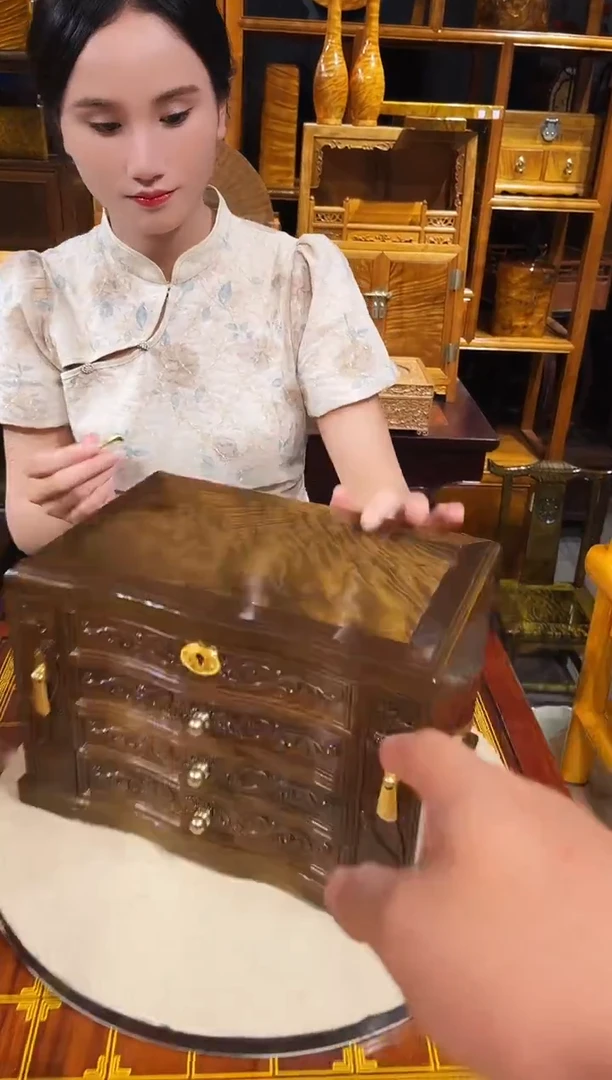 金丝楠木头款金丝楠阴沉荷塘月色