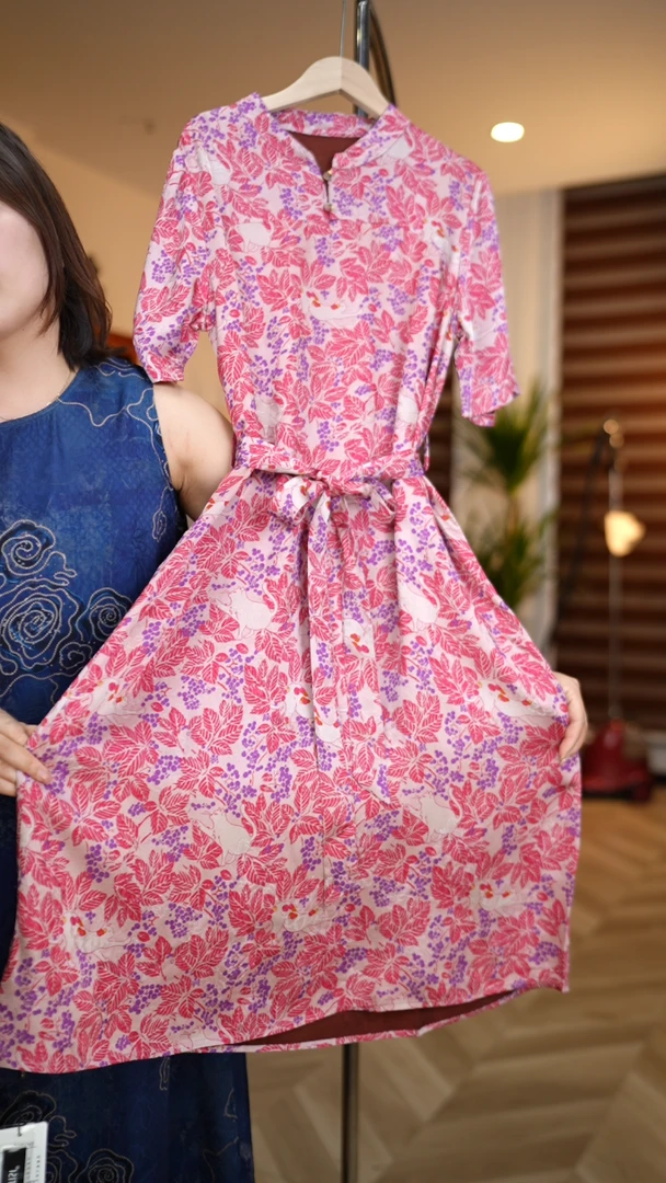 新款2025超显亮木薯真丝质感连衣裙T1429