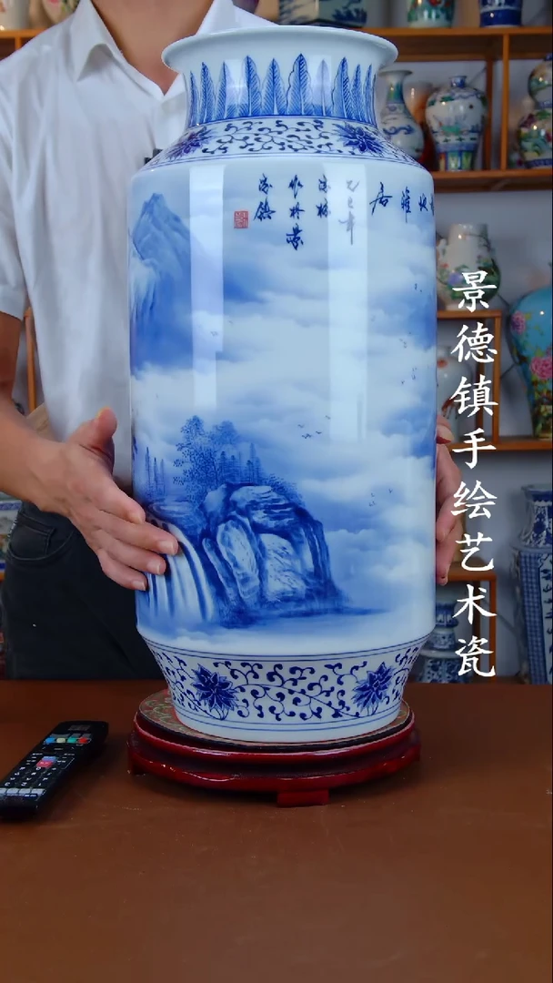 现代景德镇手工手绘陶瓷摆件21