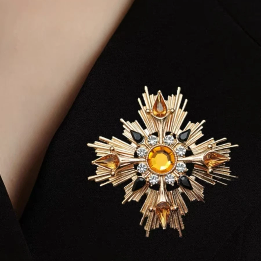 锌合金胸针 复古胸针十字架复古轻奢胸花高档金色大衣西装别针