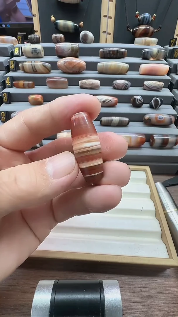 未镶嵌颈饰玛瑙/玉髓mn 36*15