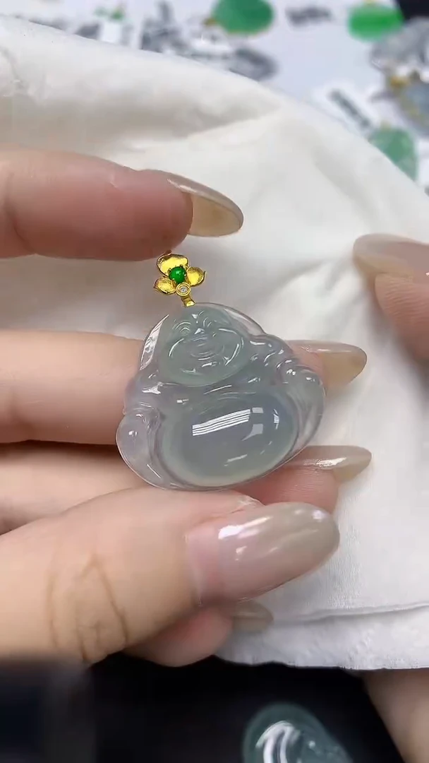 翡翠18K金镶嵌颈饰天然缅甸翡翠A货