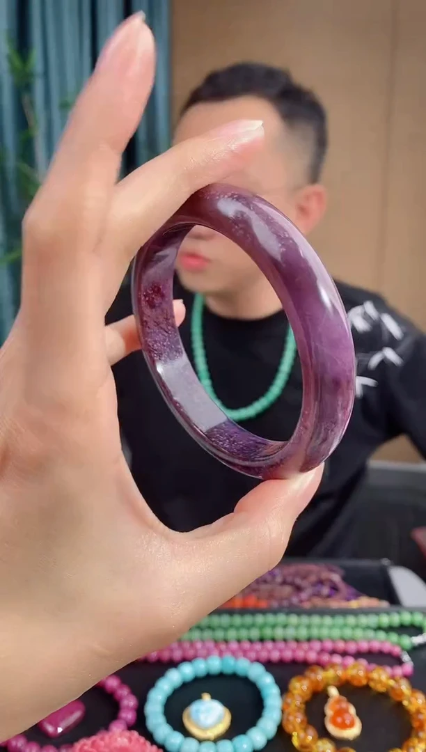 未镶嵌苏纪石（舒俱来）手镯237