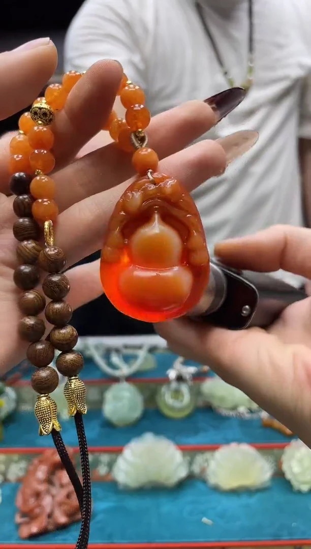 未镶嵌岫玉吊坠·