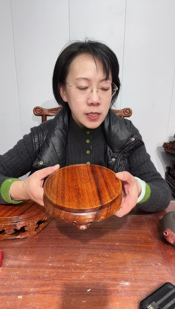 木一***行老花圆形14.5*17.5*5 四个