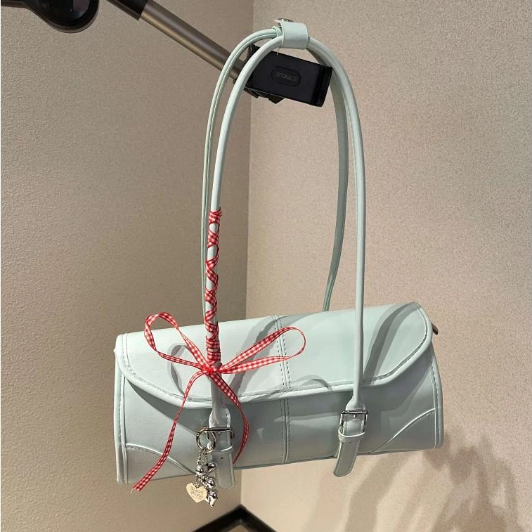 泡菜韩系中古法棍包大容量腋下包拍照超有感觉甜酷机车风网红洋气