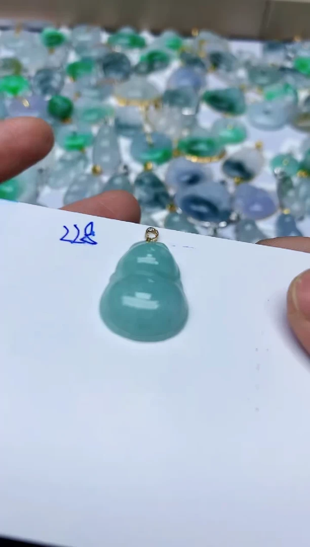 【闪购商品】翡翠颈饰18K金镶嵌天然翡翠A货