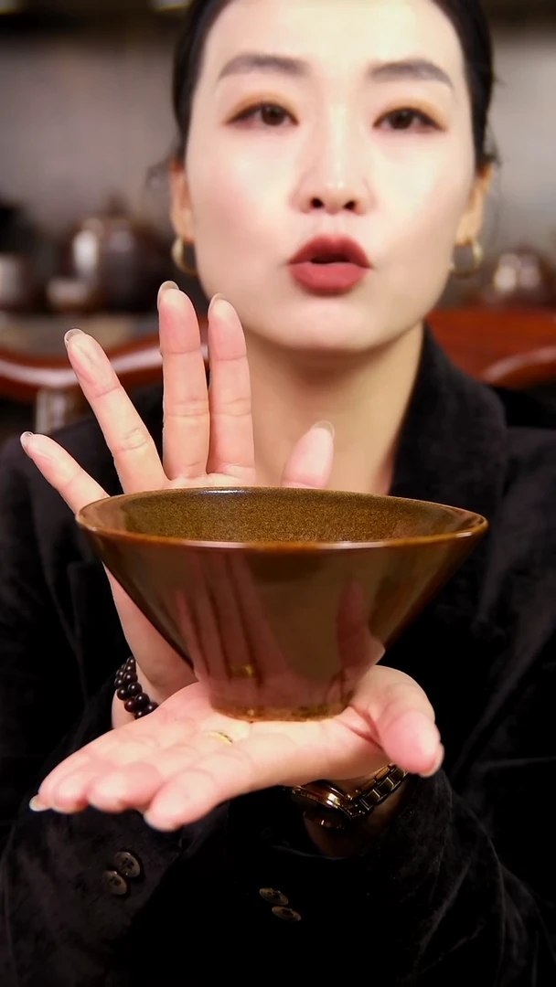 鳝鱼黄色的斗笠碗拍一发二直径15.3左右