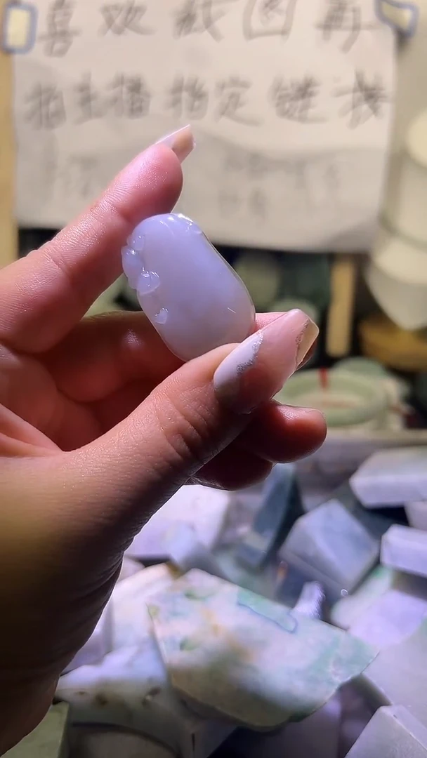 翡翠未镶嵌吊坠(不含链)翡翠1