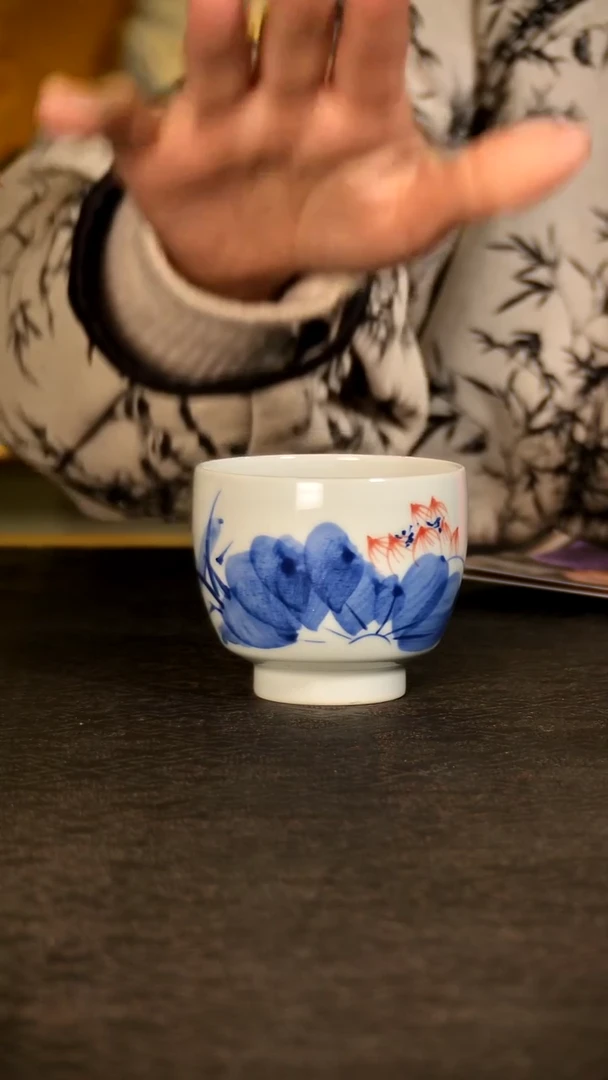 红丰窑青花釉下红荷花鱼主人杯lxt