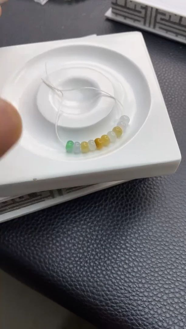 翡翠散珠41天然A货翡翠散珠
