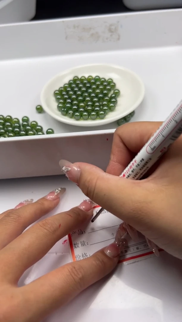 未镶嵌颈饰红宝石x280绿宝石8mm*2颗