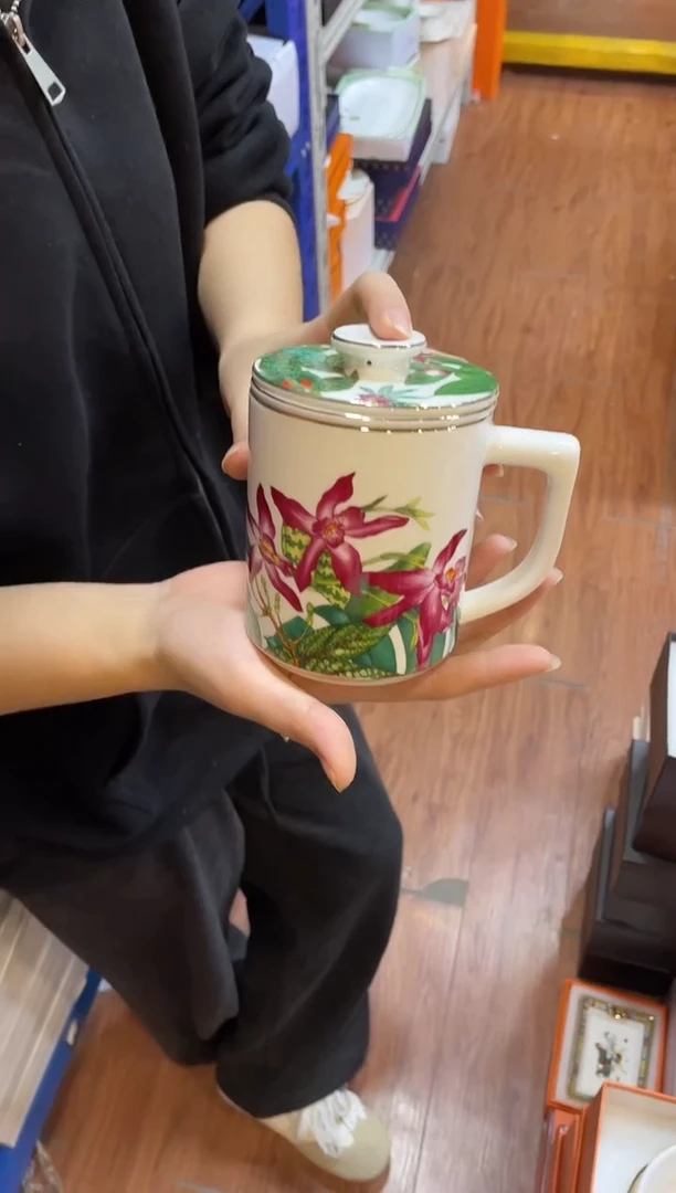 杯鸿辉家品牌瓷器，京东包邮！