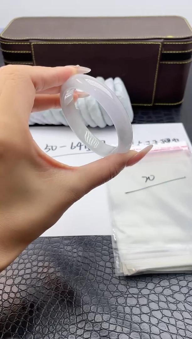 20手镯所见即所得拍啥发啥
