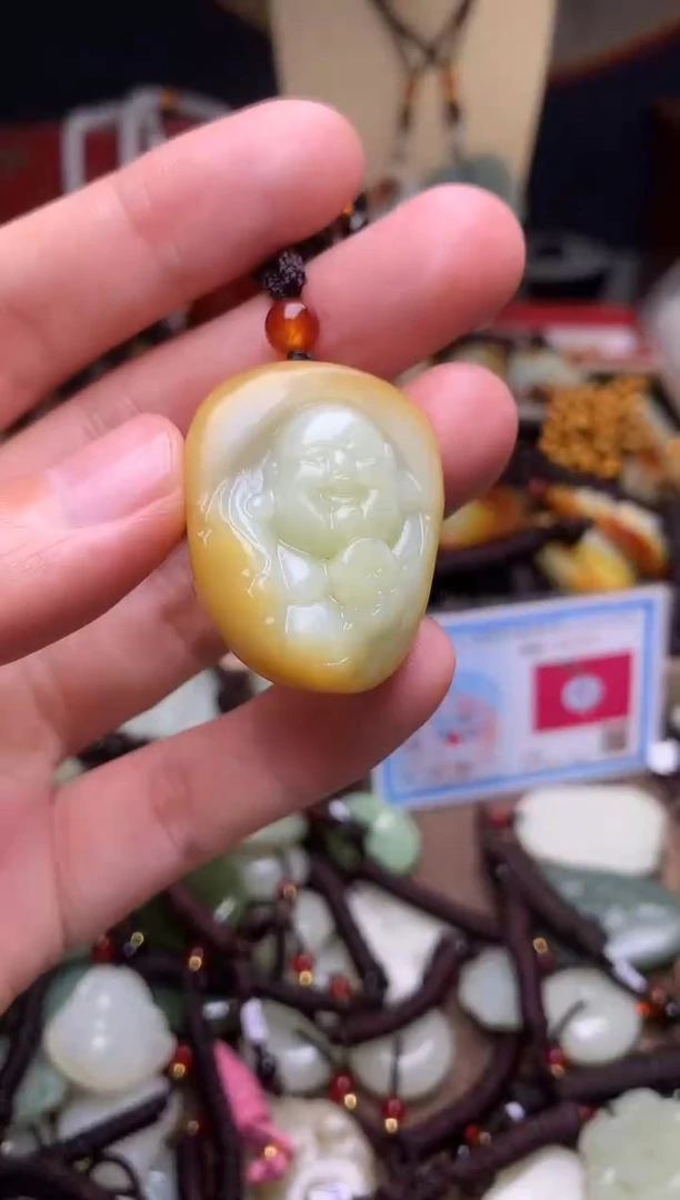 颈饰未镶嵌和田玉新疆料青海料清水和田玉吊坠