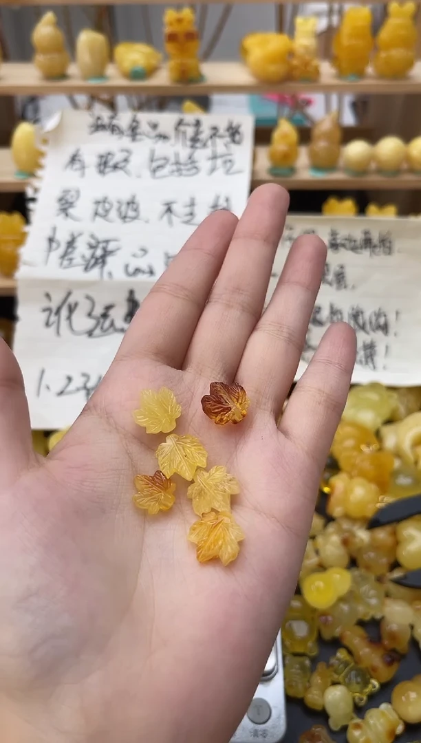 琥珀未镶嵌珠宝奇石016琥珀蜜蜡微瑕多样性随机发其一