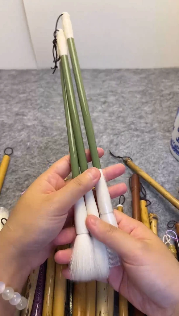 出锋4.0cm 羊毫毛笔 1支