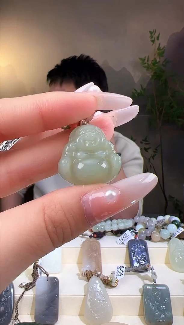 【闪购商品】和田玉颈饰未镶嵌佛公630