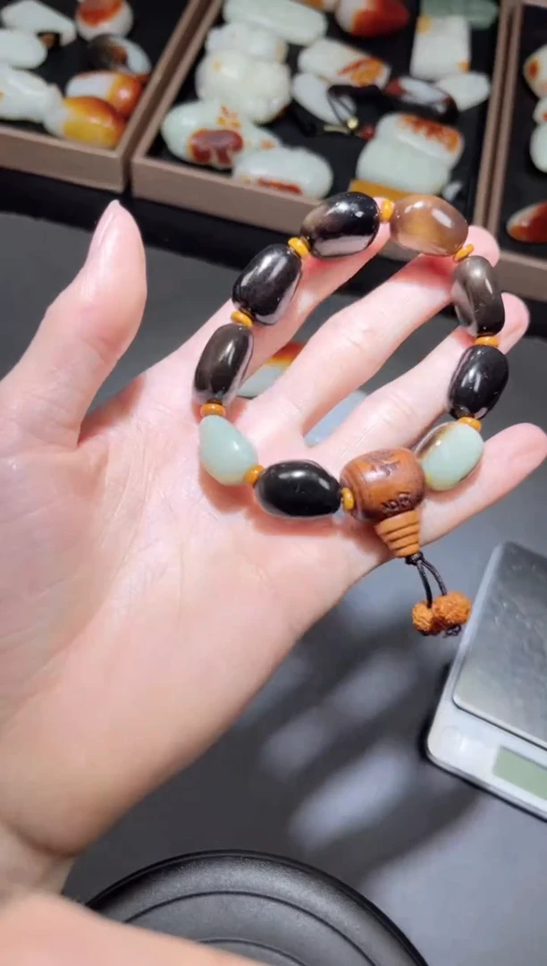 未镶嵌和田玉（子料）挂件YL-ZZ-12.24-26