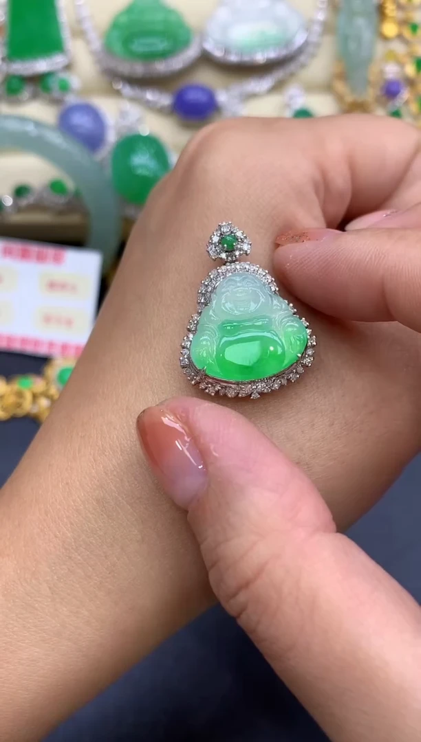 颈饰18K金镶嵌翡翠361-中国好珍宝