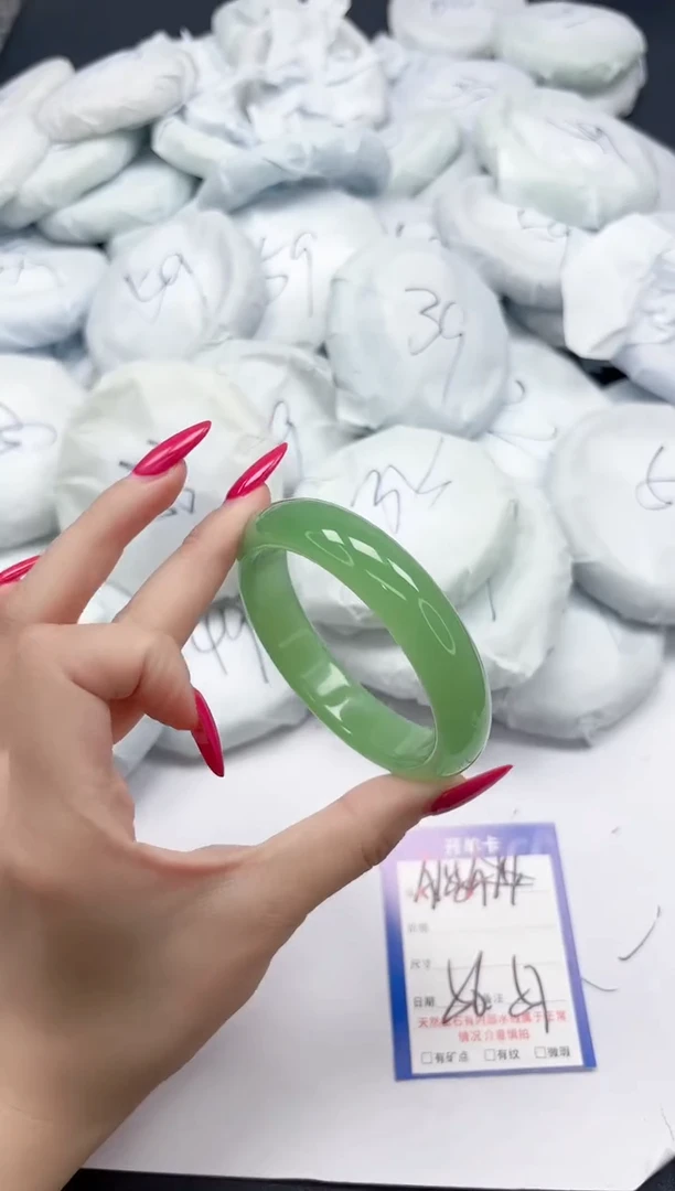 未镶嵌手镯石英质玉A154/5657