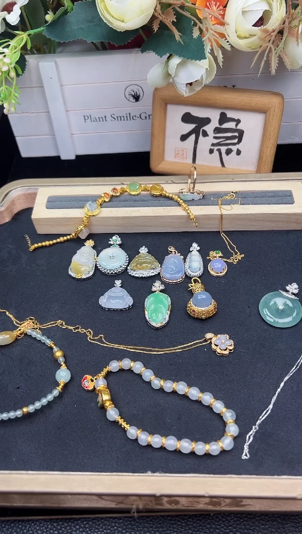吊坠(不含链)18K金镶嵌翡翠勿拍