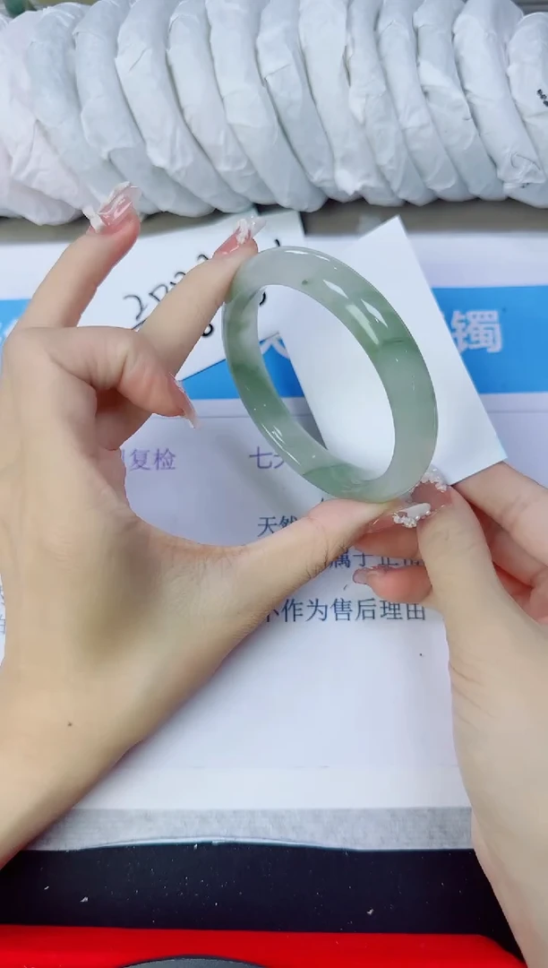 石英质玉手镯未镶嵌119/62.1