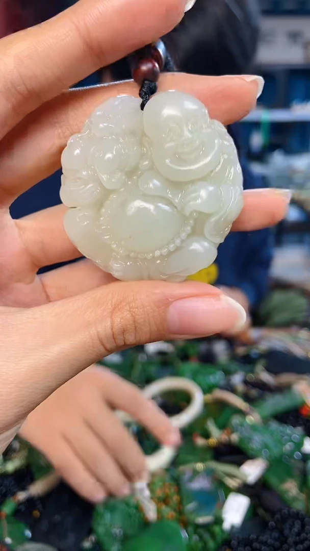 未镶嵌和田玉挂件1