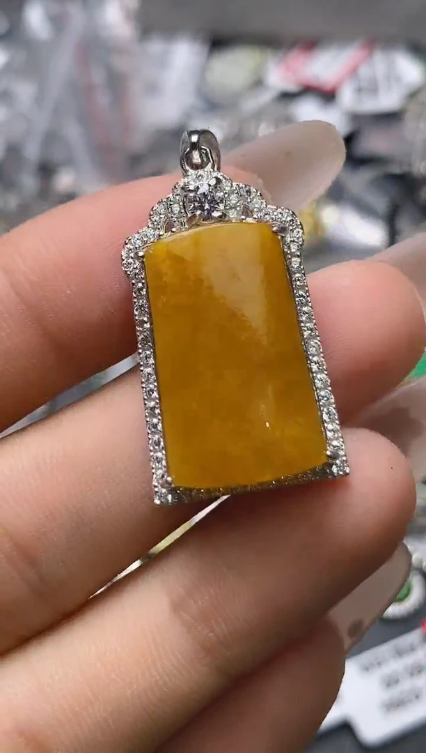 银S925镶嵌戒指翡翠百内无证书