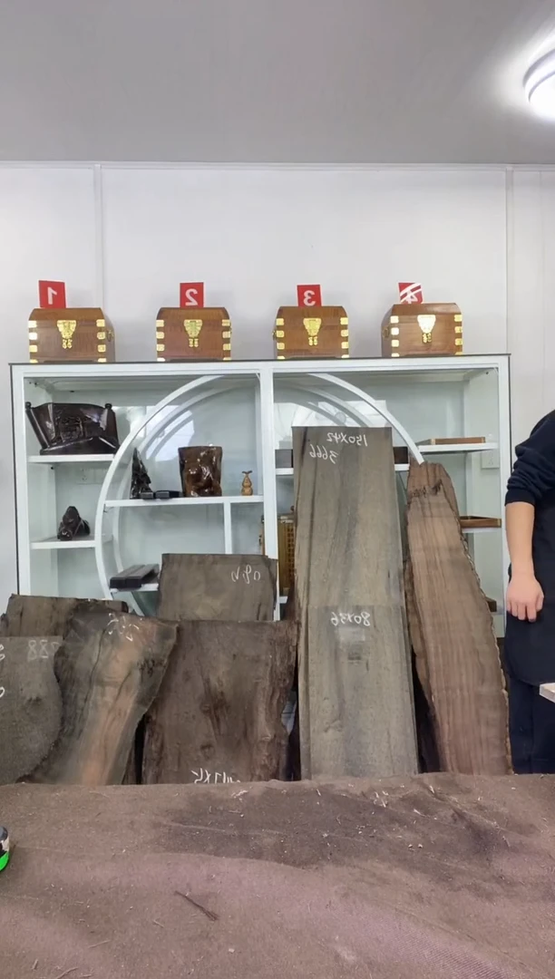 禾****号金丝楠木原料木材