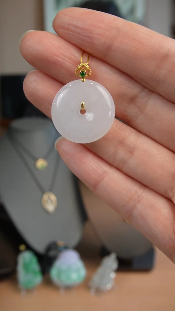 【闪购商品】翡翠颈饰18K金镶嵌 天然缅甸翡翠吊坠