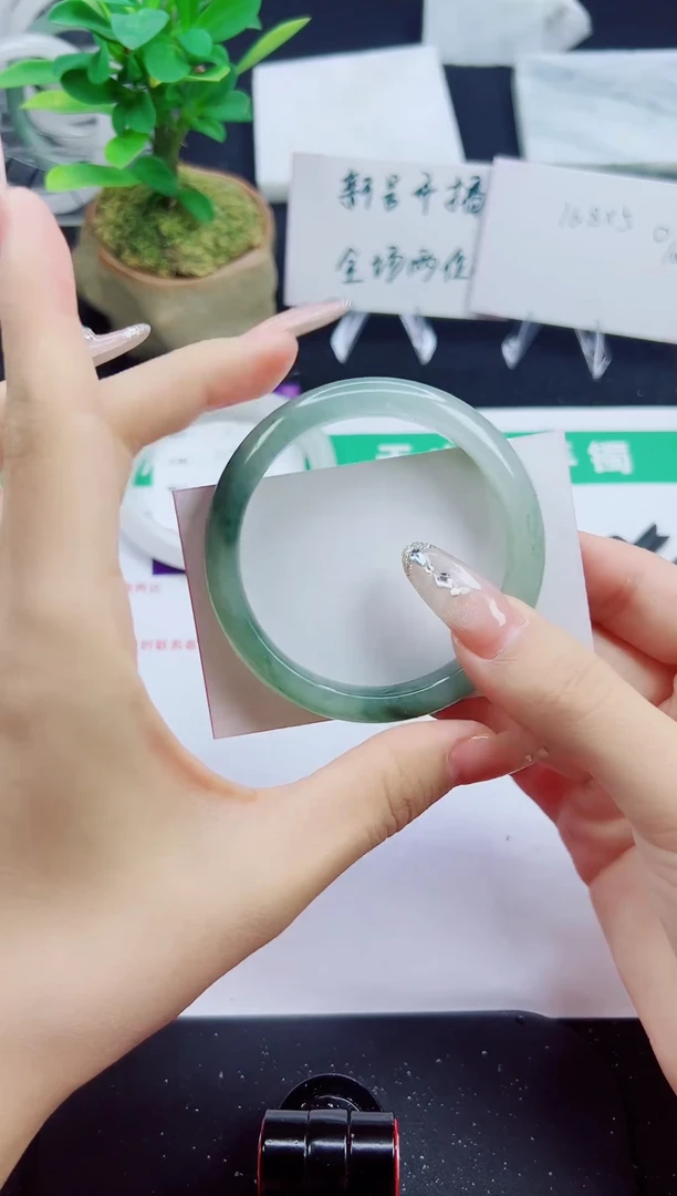 未镶嵌手镯石英质玉38-56/57