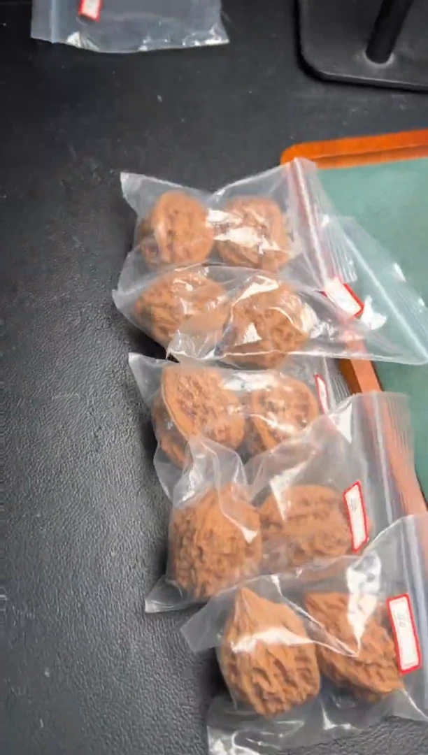 把件文玩核桃40大沽石