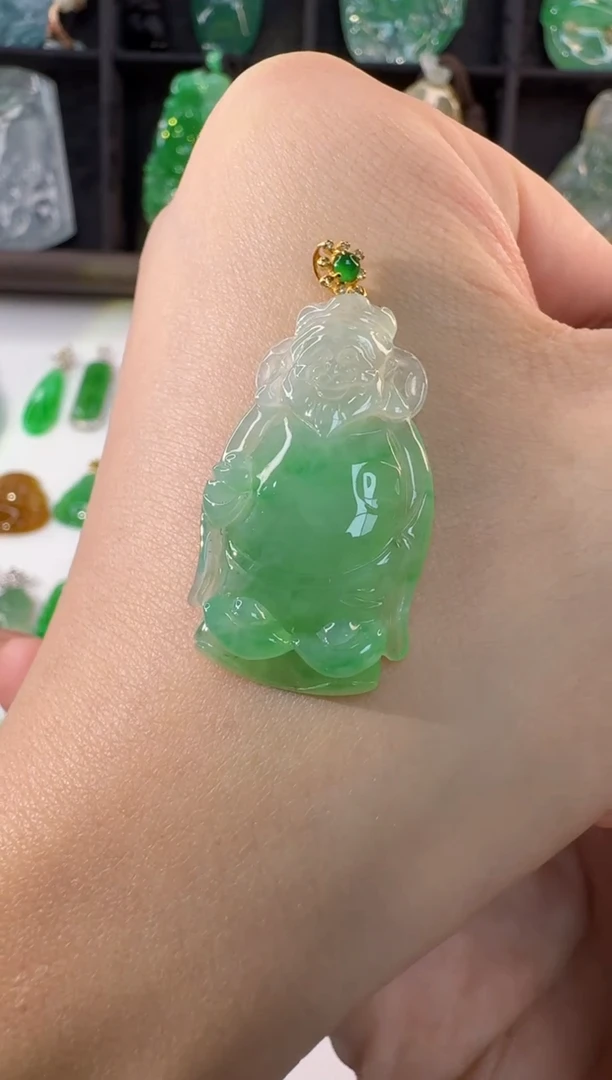 颈饰18K金镶嵌翡翠缅甸A货翡翠