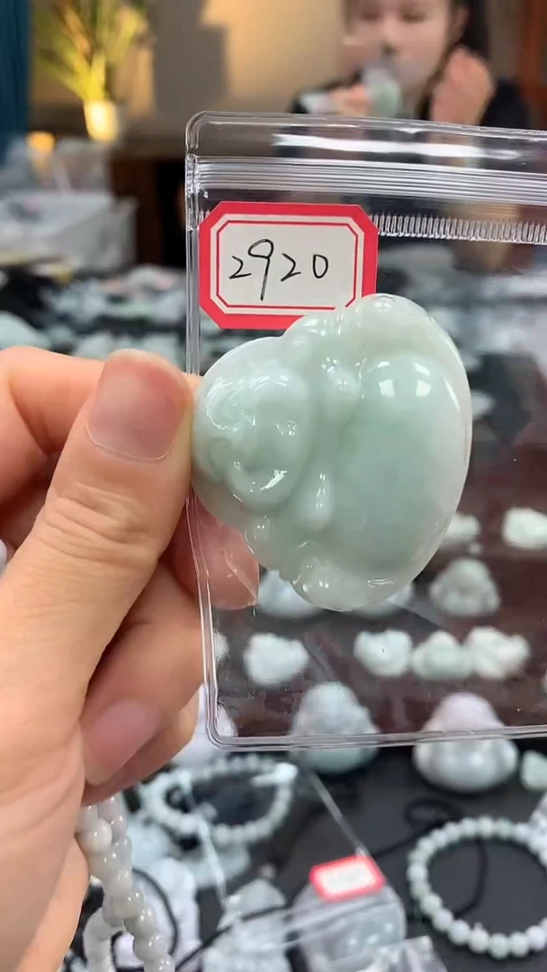 颈饰未镶嵌翡翠佛公2920