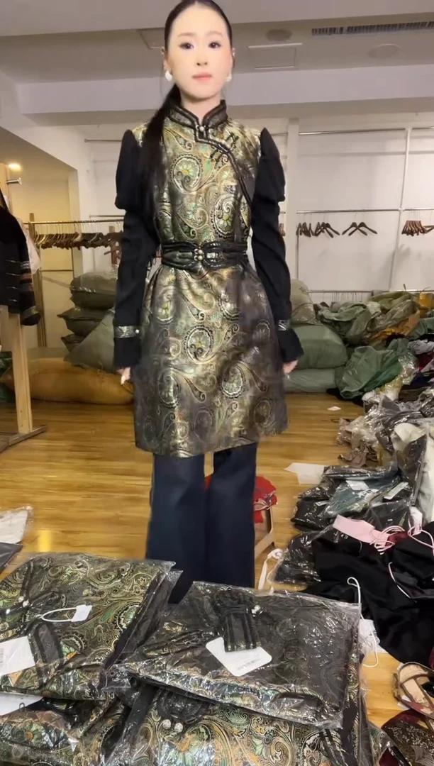 连衣裙       3XL码    140-150斤