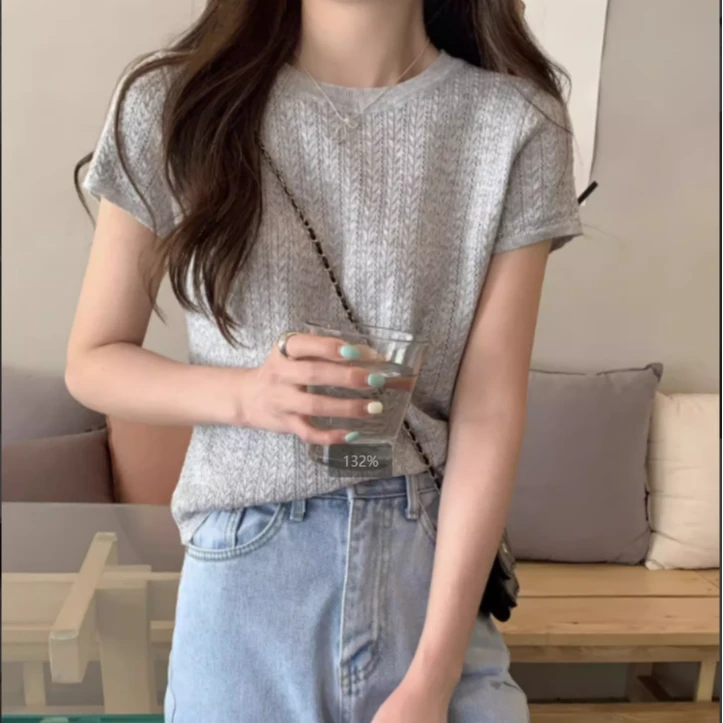 冰丝针织短T时尚精致圆领气质米杏温柔凤高弹洋气设计感短袖ins风