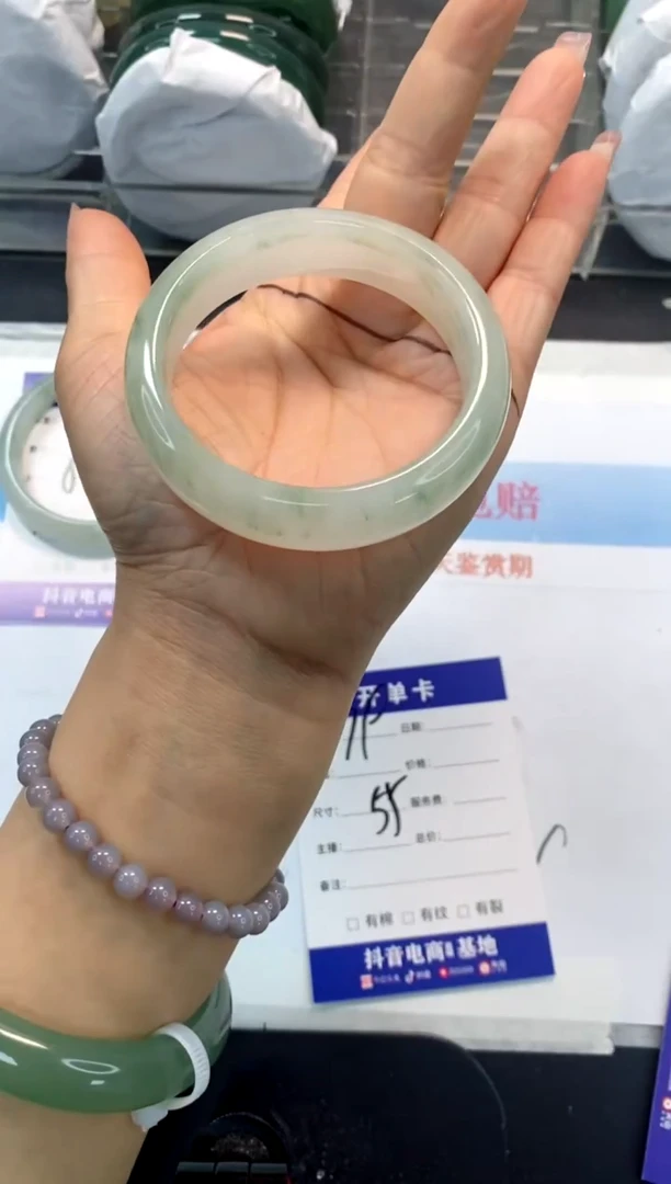 未镶嵌手镯石英质玉79-55