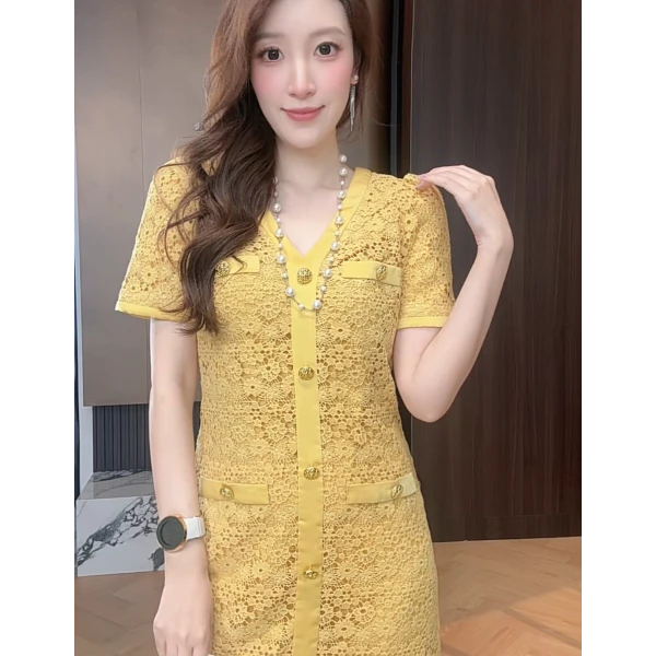 套头V领短袖A字裙夏季常规连衣裙气质旗袍白色晕染