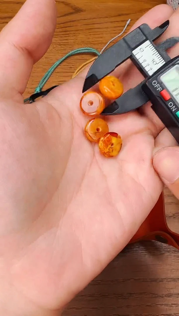 【 西亚珠饰 】配珠随发1颗