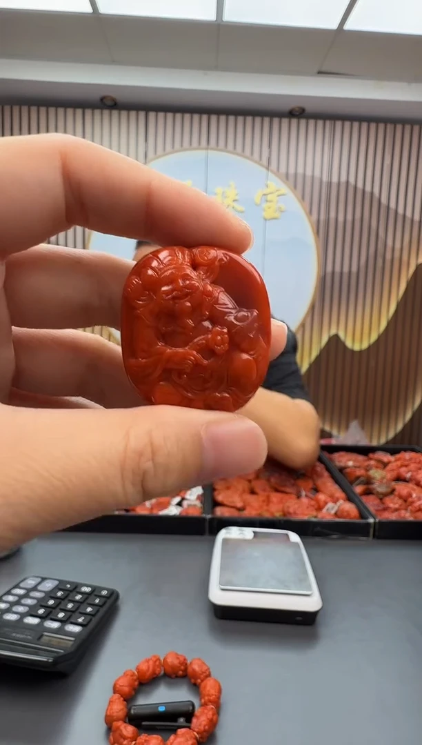 未镶嵌雕刻南红玛瑙020ZB1012产品一个